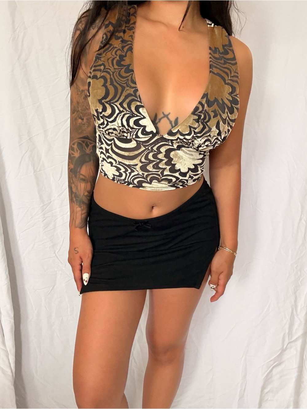 Floral Metallic Velvet Deep-V Halter Top - Gold & Black